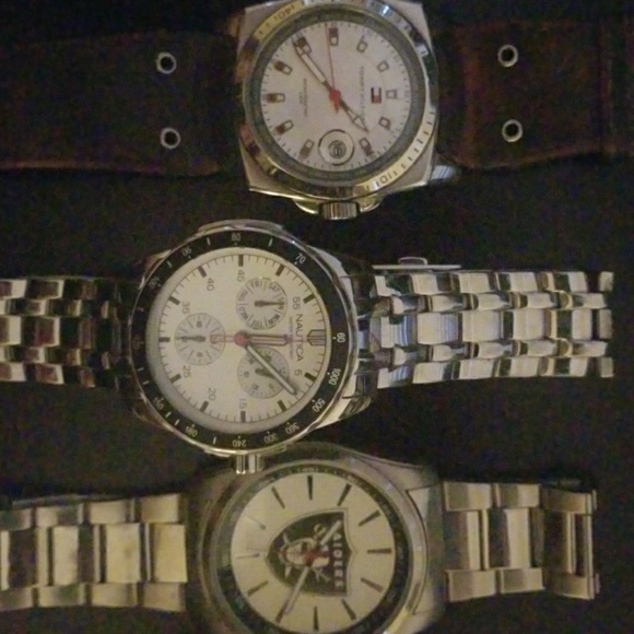 Men's Watches - Picture 2 of 4
